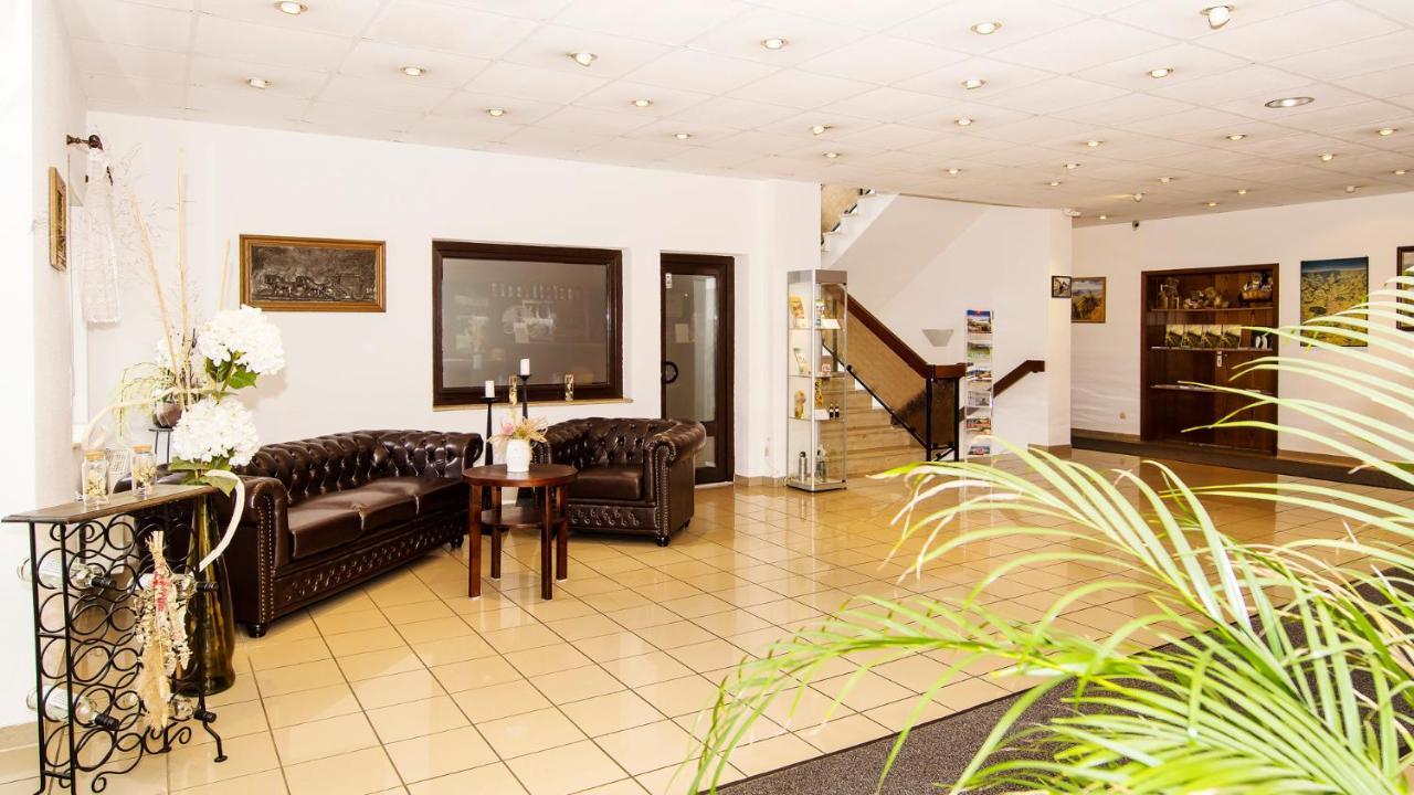 Hotel Zur Post Pirna Bagian luar foto