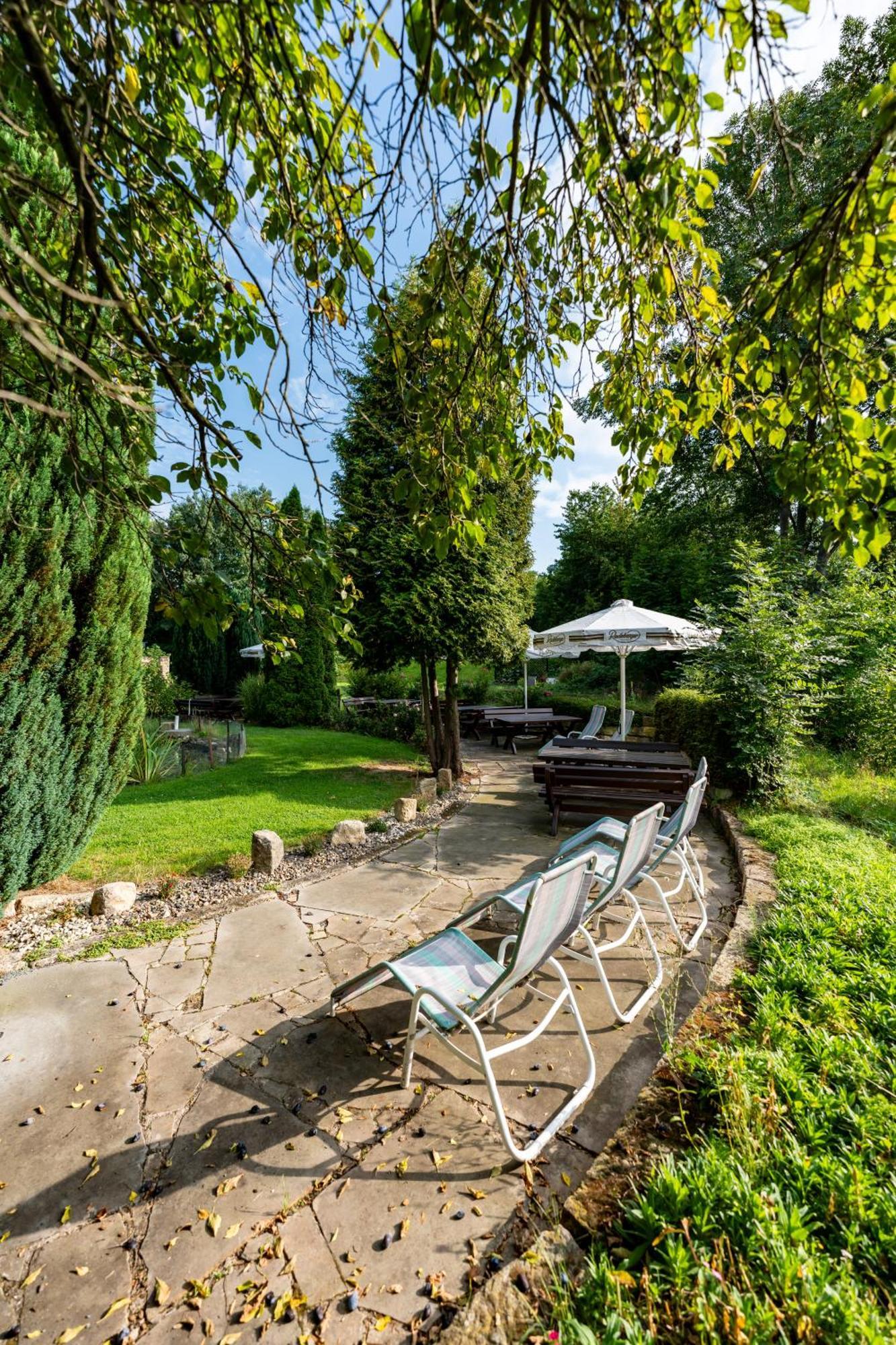 Hotel Zur Post Pirna Bagian luar foto